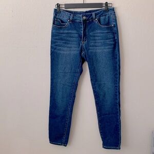 🌻 Tahari Skinny Jeans: Size 6/28